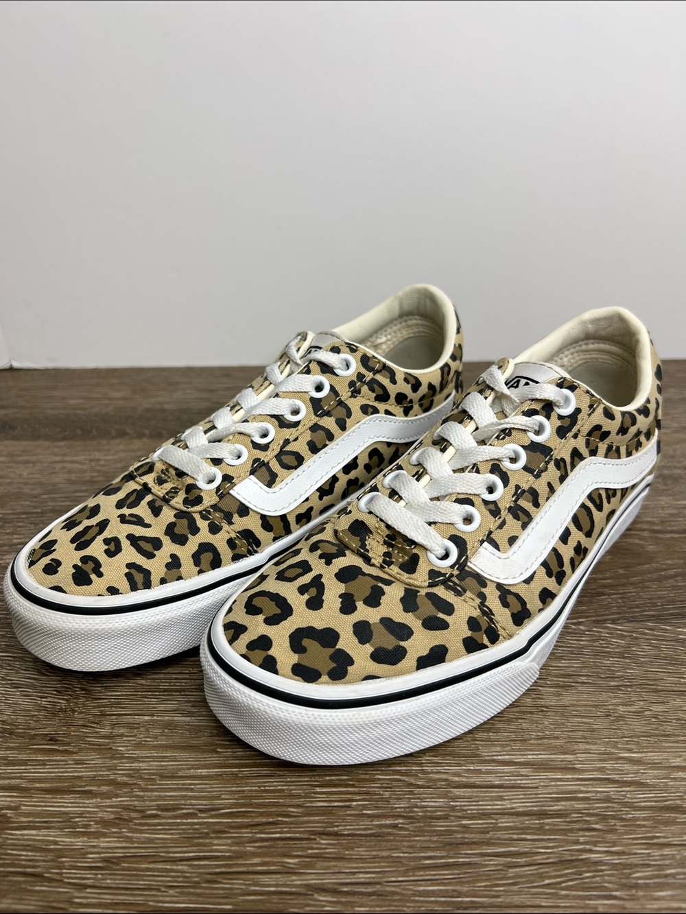 Vans Old Skool Leopard Print Canvas Sneakers Women’s Size 6 Classic Skater Shoes